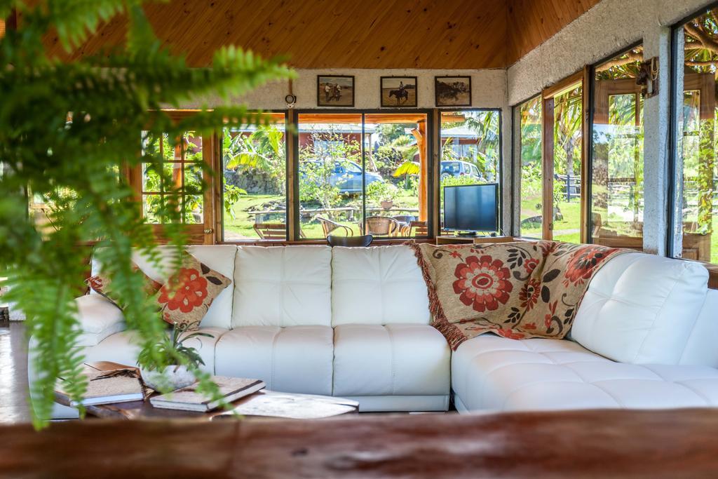 Pikera Uri Eco Lodge Hanga Roa Extérieur photo