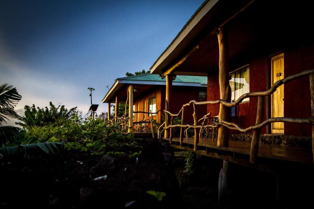 Pikera Uri Eco Lodge Hanga Roa Extérieur photo